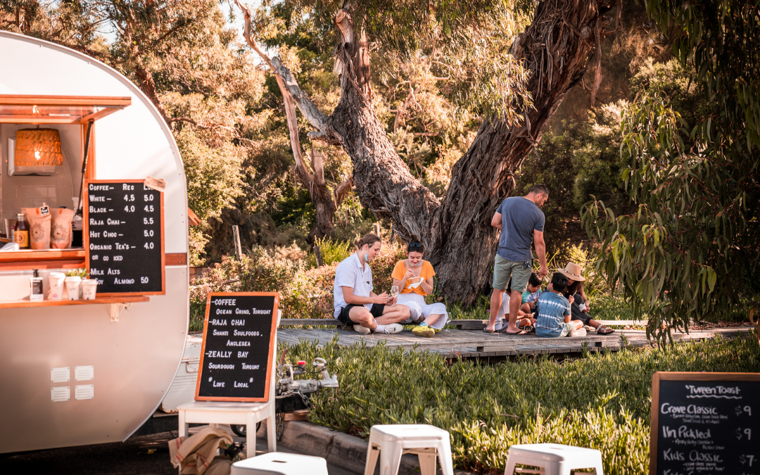 Anglesea Twilight Market riverbank dining